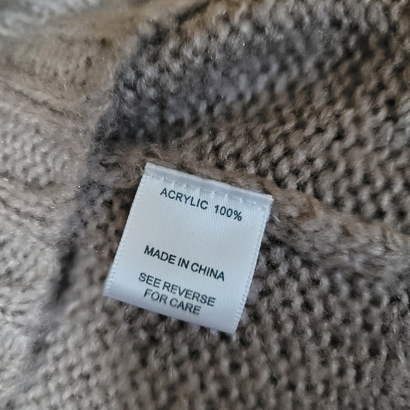 Oversized Fuzzy Stripe Sweater - Picture 9 of 9